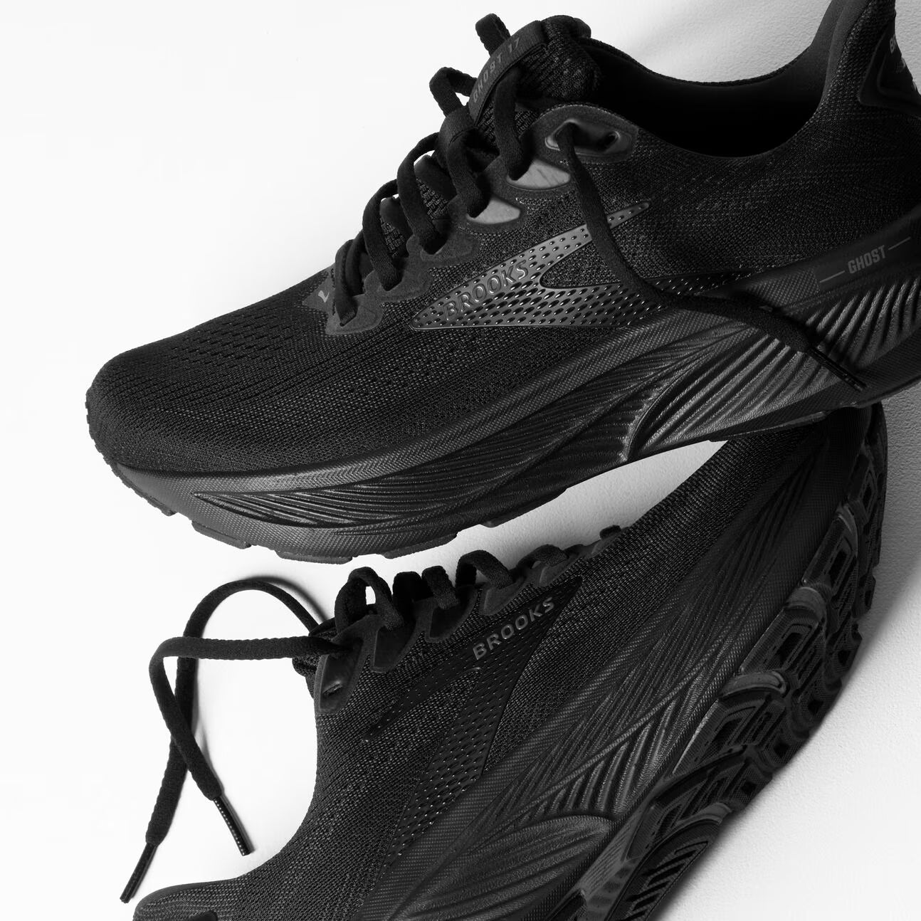 Brooks Men's Ghost 17 (4E Wide) - Black/Black/Ebony