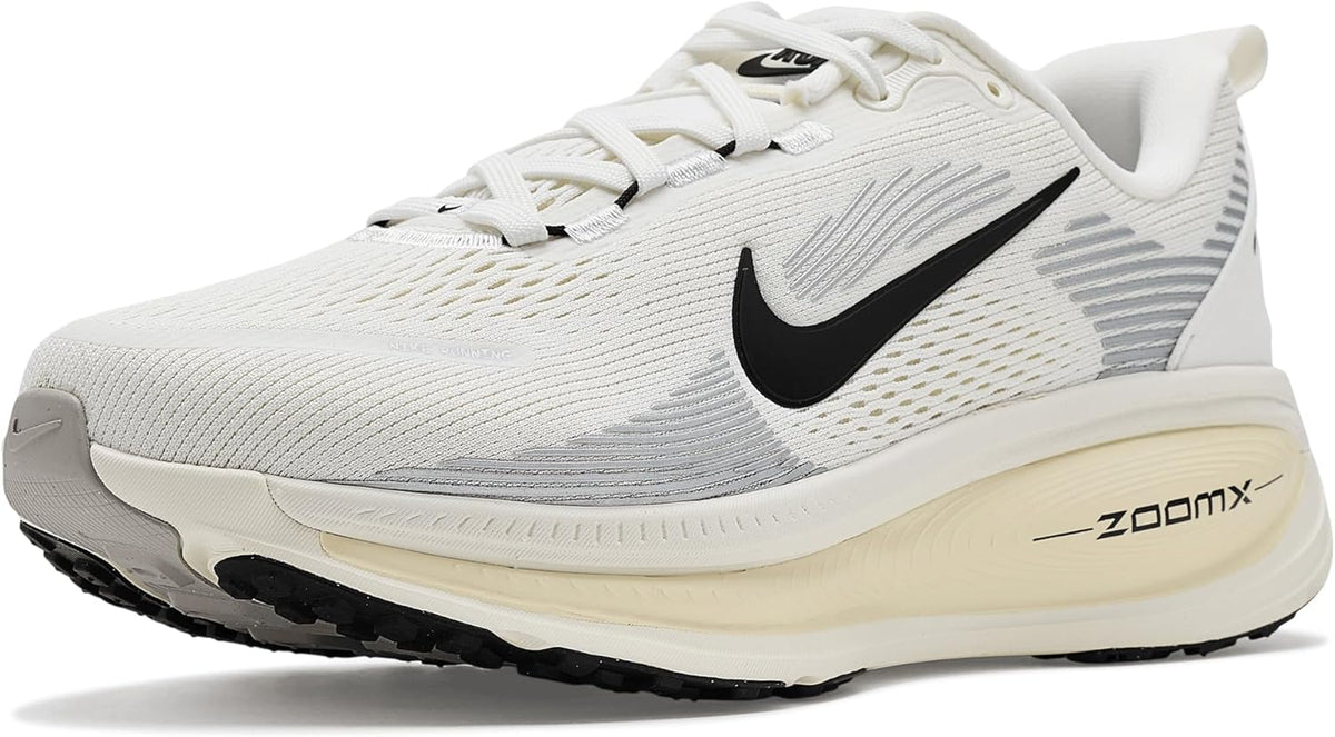 NIKE Women's Vomero 18